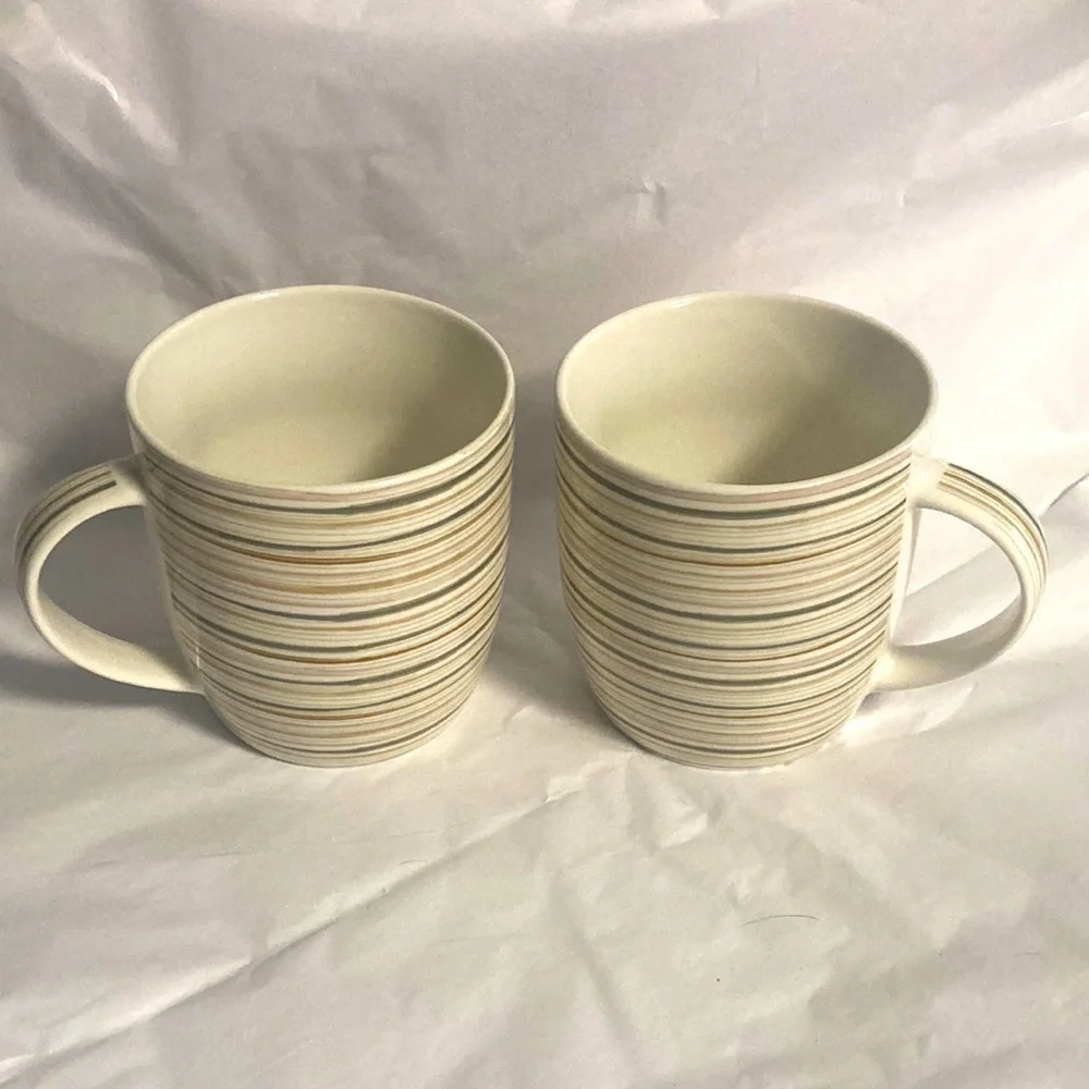 Pier one mugs set of two